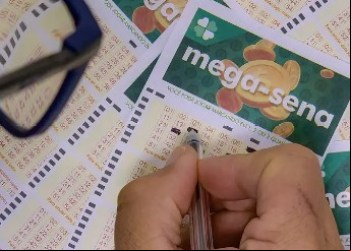 MEGA-SENA SORTEIA NESTA QUINTA-FEIRA PRÊMIO ESTIMADO EM R$ 3,5 MILHÕES