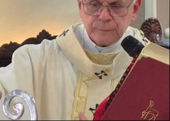 VÍDEO FALSO FEITO POR IA USA IMAGEM DE ARCEBISPO DE MG PARA PEDIR DINHEIRO PARA TRATAMENTO DE CRIANÇA DOENTE